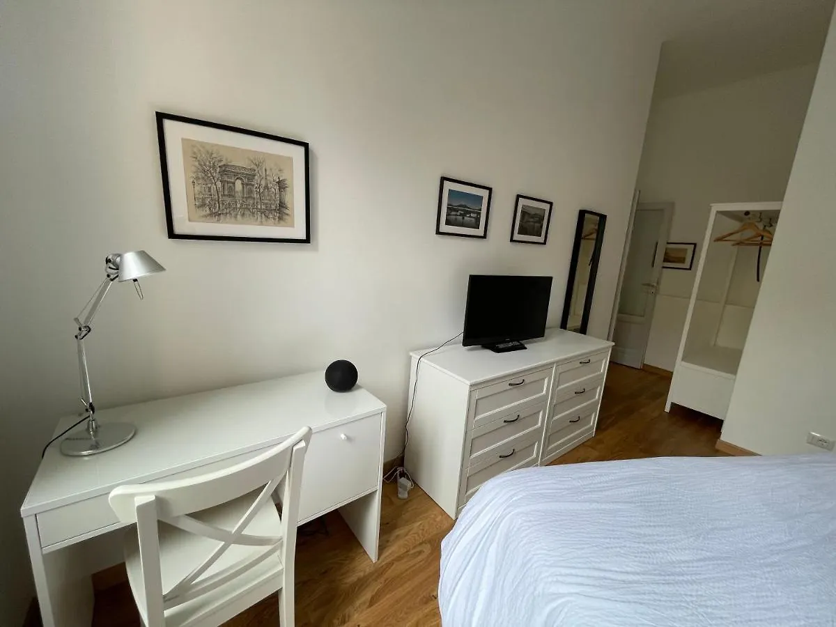 Luxury Apartment - Porta Venezia Milano 0*,  Italien